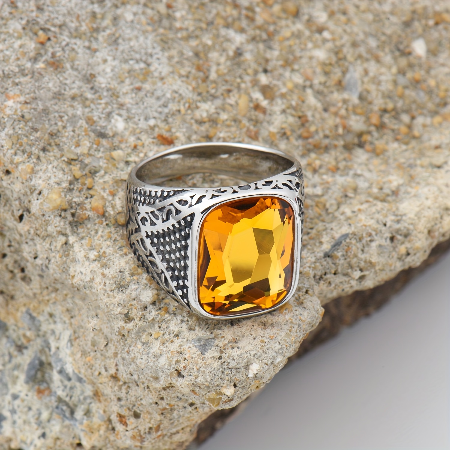 Vintage Titanium Steel Square Faceted Ring Men's Retro Pattern Single